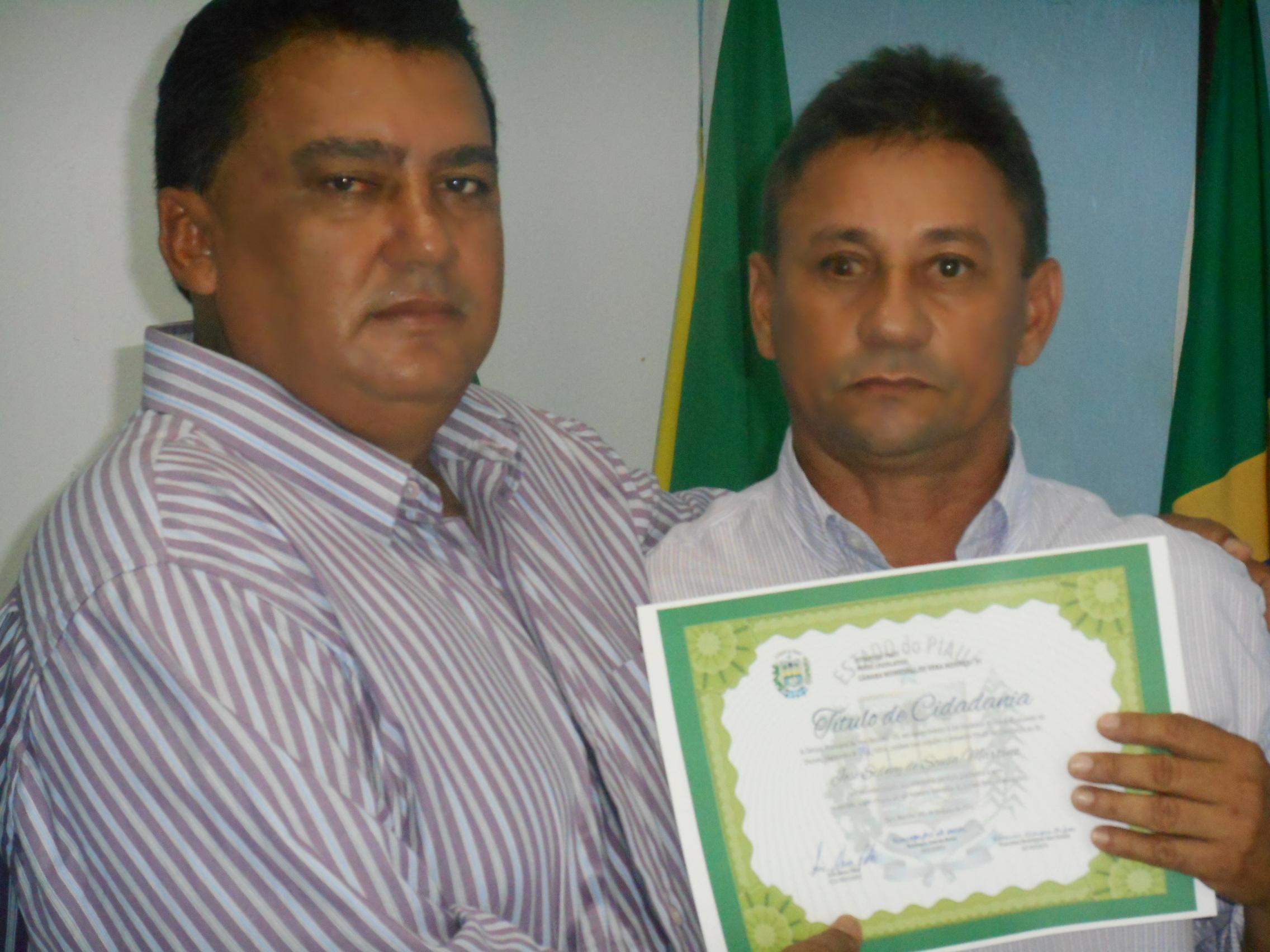 Sidney Martins recebe título de cidadania em Vera Mendes