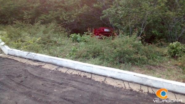 Carro capota e atinge dois funcionários do DNIT em Oeiras; Veja as fotos! - Imagem 5