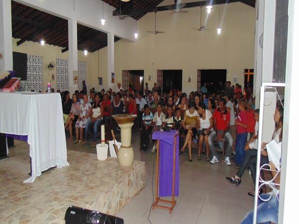Padre Juarez Donato toma posse como novo pároco da paroquia Santo Inácio de Loyola  - Imagem 44