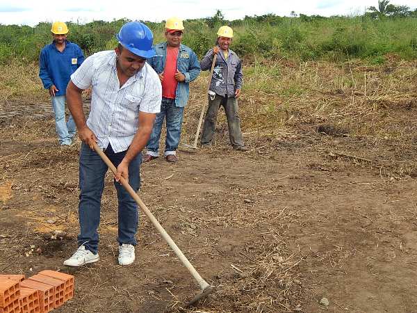 Começa as aulas praticas para os Alunos do Curso de Construção Civil
