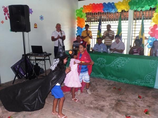 Creche onde alunos assistiam aulas no pátio, ganha reforma e duas novas salas - Imagem 19