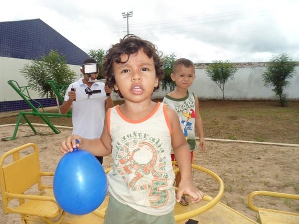 Prefeito Walfredo Filho participa do Primeiro dia de aula na Creche Pro - Infância - Imagem 8