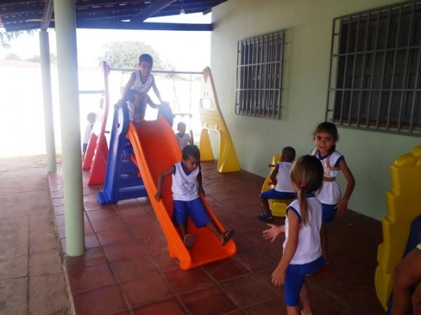 Creche onde alunos assistiam aulas no pátio, ganha reforma e duas novas salas - Imagem 3