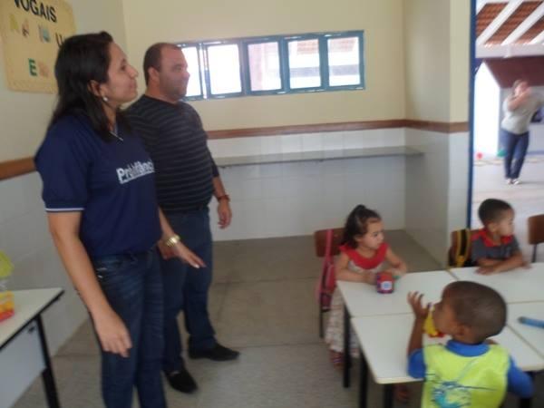 Prefeito Walfredo Filho participa do Primeiro dia de aula na Creche Pro - Infância - Imagem 16