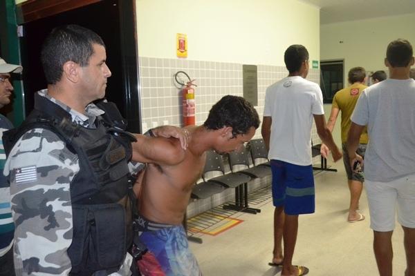 Força Tática prende suspeitos de assaltar durante o jantar dos policiais - Imagem 1