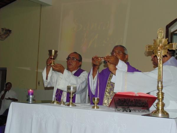 Padre Juarez Donato toma posse como novo pároco da paroquia Santo Inácio de Loyola  - Imagem 23