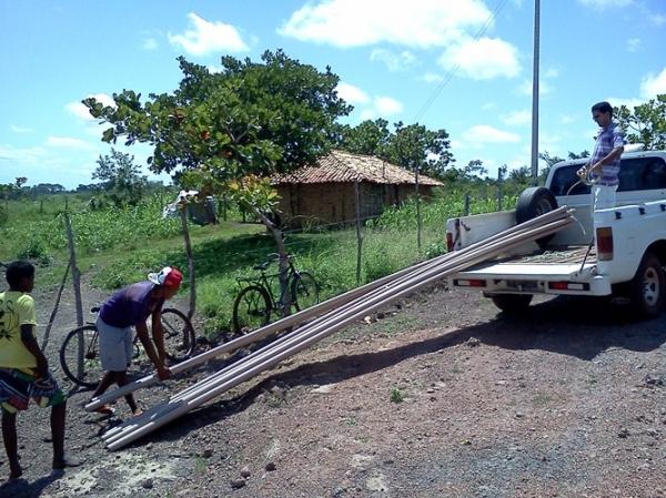 Sem água, saneamento básico e moradia digna, família viveu na zona urbana de Batalha por 28 anos, esquecida das autoridades. - Imagem 18