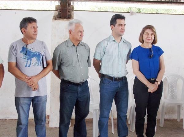 Prefeitura de Batalha realizou entrega de material esportivo para escolinha do Clube Figueirinhaâ€ - Imagem 14