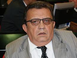 Prefeitura de Campinas do Piauí decreta luto de 03 dias pelo falecimento do deputado Ubiraci Carvalho