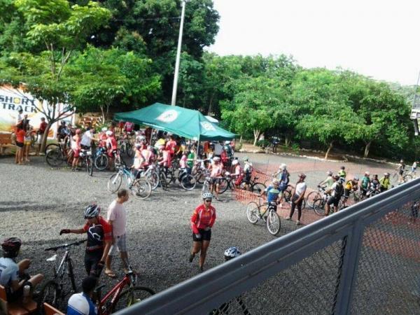 Barrenses participam da 2 ª etapa do piauiense de MTB nas trilhas da ponte estaiada - Imagem 5