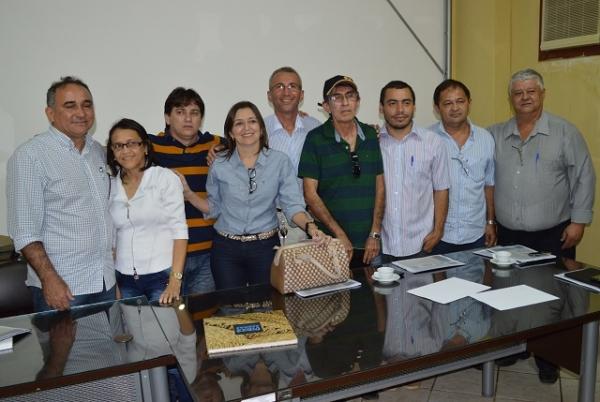 Prefeitos da região norte se reúnem em Buriti dos Lopes para discutir construção de casas - Imagem 5