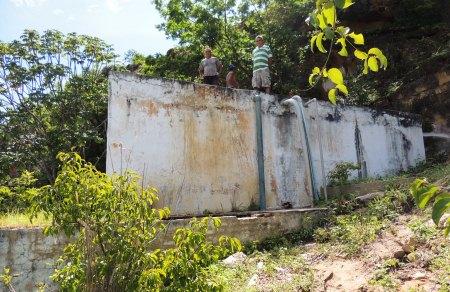 Prefeitura conclui ainda terça feira serviço de reforma da caixa d“água