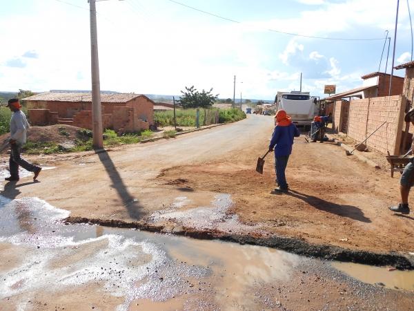 A Prefeita claudia lobo Junto ao Governo do Estado Faz Recuperação da PI que liga Currais a Bom Jesus - Imagem 8