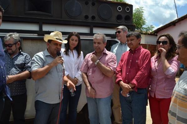 Prefeito Venicio do Ó participa de solenidade com W. Dias e JVC - Imagem 6
