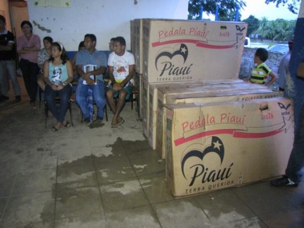 Prefeita vai entregar mais  de 250 bicicletas do pedala Piauí - Imagem 13