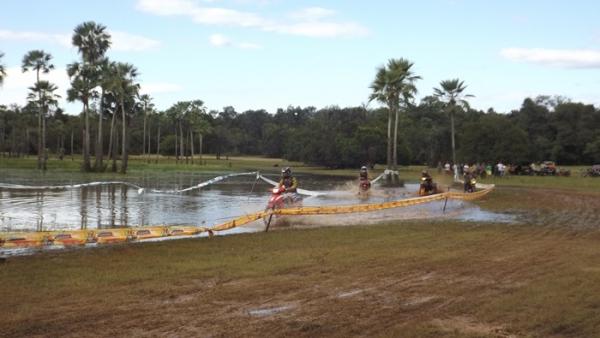 5º Lama Cross e Sirano e Sirino atraem multidão em festa do trabalhador  - Imagem 45