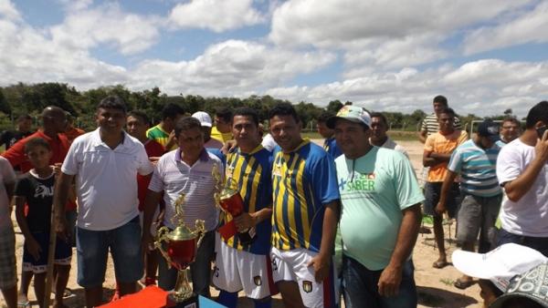 5º Lama Cross e Sirano e Sirino atraem multidão em festa do trabalhador  - Imagem 76