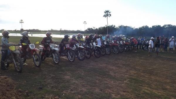 5º Lama Cross e Sirano e Sirino atraem multidão em festa do trabalhador  - Imagem 32