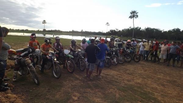 5º Lama Cross e Sirano e Sirino atraem multidão em festa do trabalhador  - Imagem 38