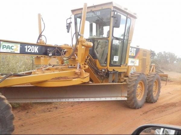 Prefeitura Municipal de Itainópolis consertada as estradas de Tombador  - Imagem 5