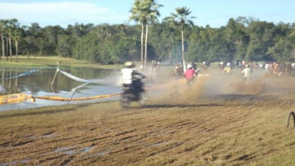 5º Lama Cross e Sirano e Sirino atraem multidão em festa do trabalhador  - Imagem 27