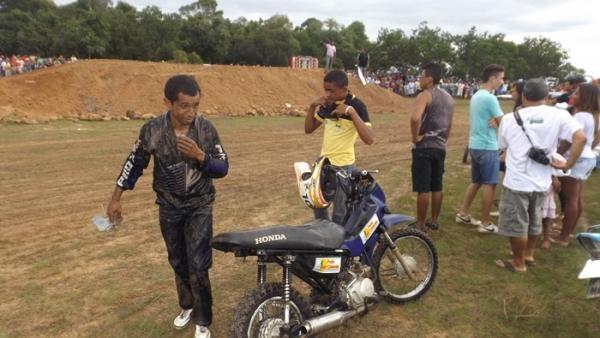 5º Lama Cross e Sirano e Sirino atraem multidão em festa do trabalhador  - Imagem 43