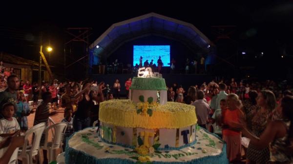 Bolo Comemorativo de 52 Anos - Imagem 27