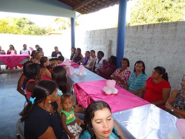 Escola Municipal Santa Catarina realizou Homenagem as Mães - Imagem 67