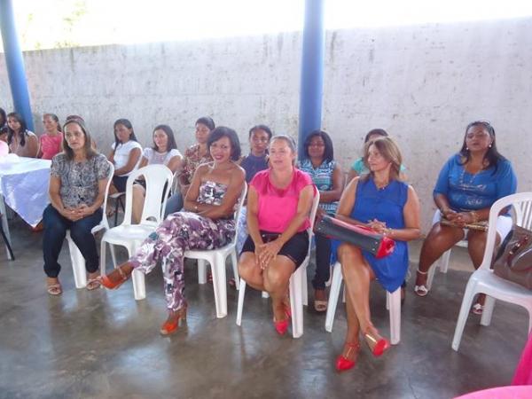 Escola Municipal Santa Catarina realizou Homenagem as Mães - Imagem 76