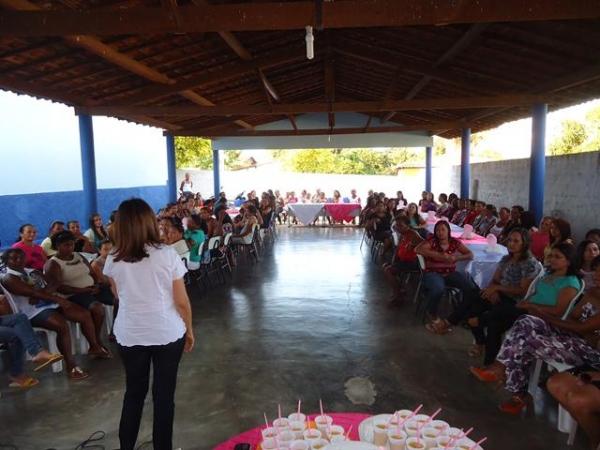 Escola Municipal Santa Catarina realizou Homenagem as Mães - Imagem 57