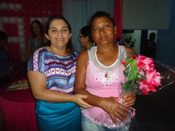Escola Municipal Santa Catarina realizou Homenagem as Mães - Imagem 11