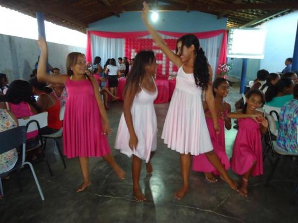 Escola Municipal Santa Catarina realizou Homenagem as Mães - Imagem 22