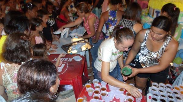 Bolo Comemorativo de 52 Anos - Imagem 37