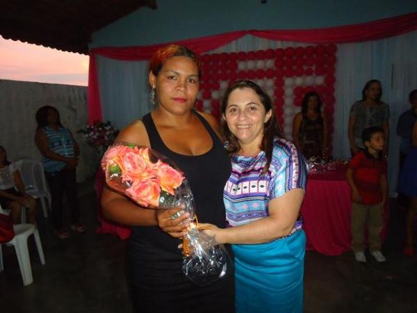 Escola Municipal Santa Catarina realizou Homenagem as Mães - Imagem 14