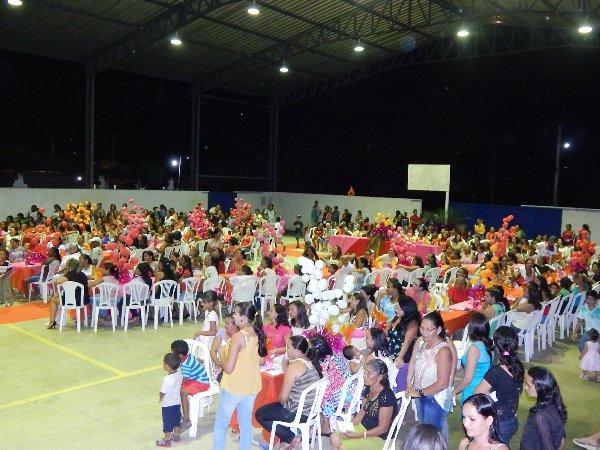 Prefeitura de Lagoinha preparou uma mega festa paras as Mães 