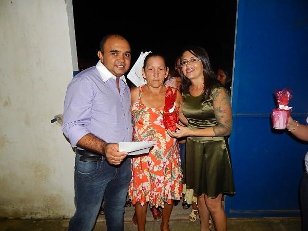 Prefeito e primeira dama recepcionam Mães para a festa - Imagem 5