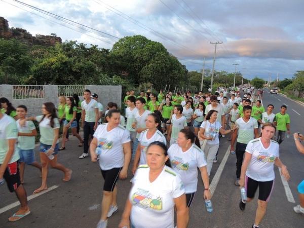 Programa Saúde na Escola - PSE realiza caminhada com alunos - Imagem 38