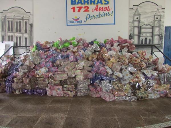 Prefeito Edílson Capote e primeira-dama Edneida Fortes realizaram festa para Mães - Imagem 25