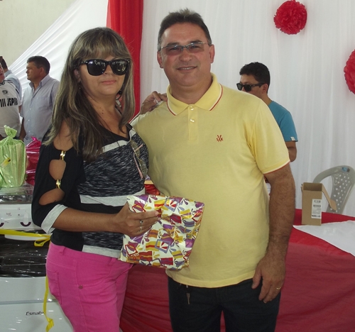 Prefeita Paula Araujo homenageou as mães brasileirenses com uma bela festa - Imagem 23