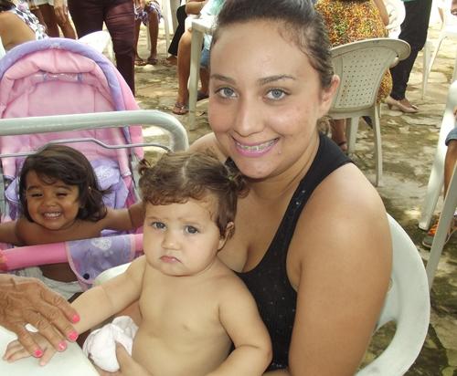 Prefeita Paula Araujo homenageou as mães brasileirenses com uma bela festa - Imagem 67