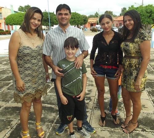 Prefeita Paula Araujo homenageou as mães brasileirenses com uma bela festa - Imagem 55