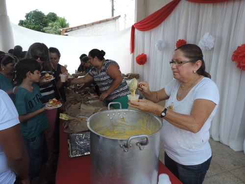 Prefeita Paula Araujo homenageou as mães brasileirenses com uma bela festa - Imagem 45