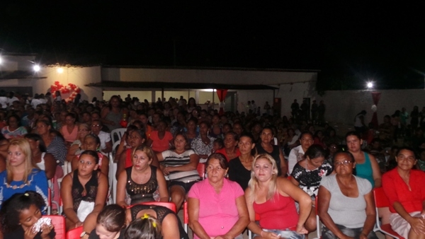 Prefeitura de Pimenteiras faz festa para as mães - Imagem 10