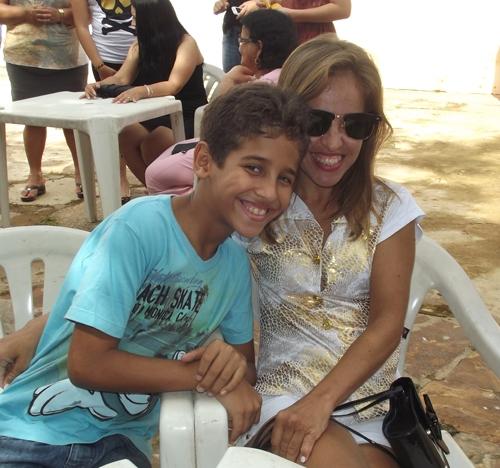Prefeita Paula Araujo homenageou as mães brasileirenses com uma bela festa - Imagem 68
