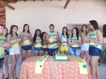 6ª Feijoada do Jornalesp é marcada com desfile de belas garotas e música ao vivo; veja os melhores momentos 