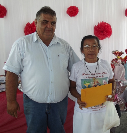 Prefeita Paula Araujo homenageou as mães brasileirenses com uma bela festa - Imagem 5