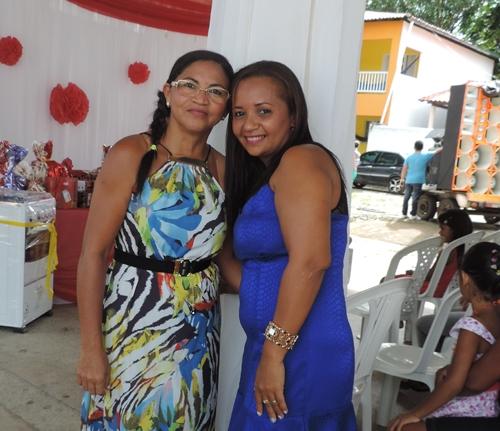 Prefeita Paula Araujo homenageou as mães brasileirenses com uma bela festa - Imagem 44