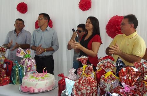 Prefeita Paula Araujo homenageou as mães brasileirenses com uma bela festa - Imagem 86