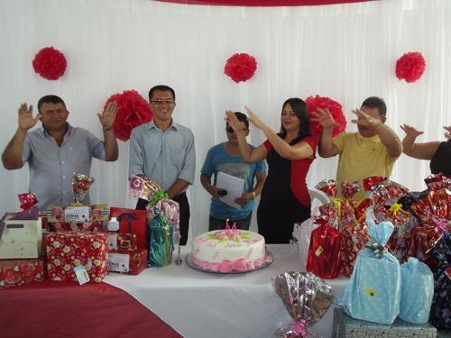 Prefeita Paula Araujo homenageou as mães brasileirenses com uma bela festa - Imagem 87