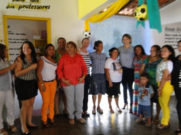 Escolas Municipais tem Programação especial do dia das Mães - Imagem 24